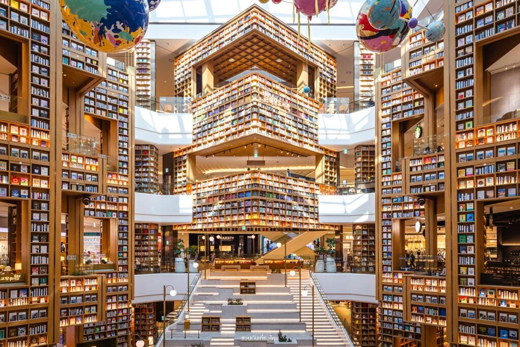 ห้องสมุด Starfield Library ดีไซน์อวกาศล้ำสมัย สูง 4 ชั้นในห้าง Starfield Suwon เมืองซูวอน เกาหลีใต้